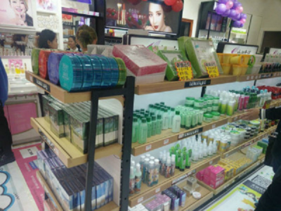 小資生活優(yōu)質(zhì)產(chǎn)品為你帶來廣闊市場 化妝品零售品牌加盟指南